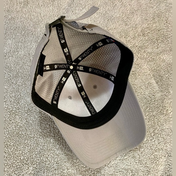 Detroit Tigers 🐅 Adjustable Hat - Picture 2 of 2